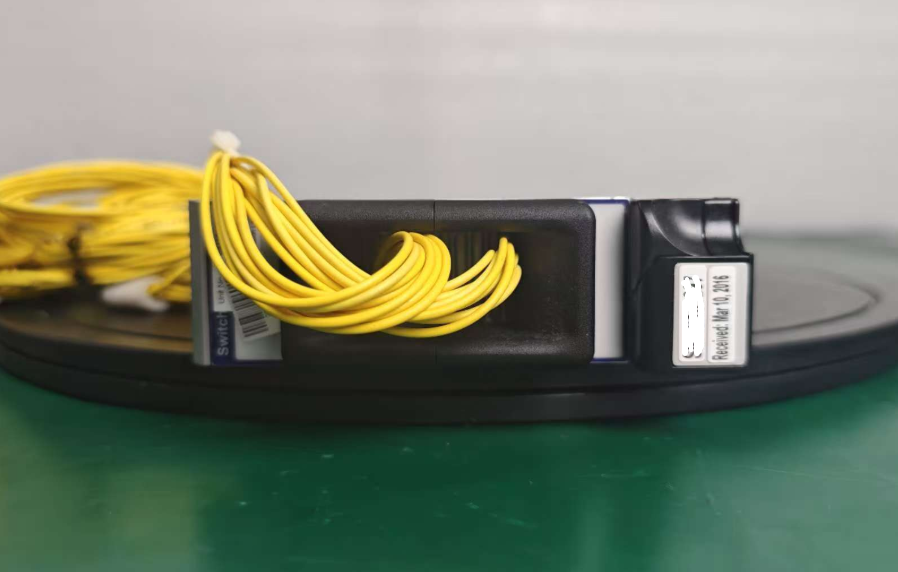 VIAVI MOSW-C142X002PS-M100-MFA �⿪��ģ��/��������ͼ