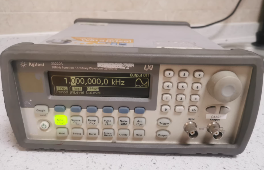 ά��|������ 33220A ����/���Ⲩ�η�����/Agilent����ͼ
