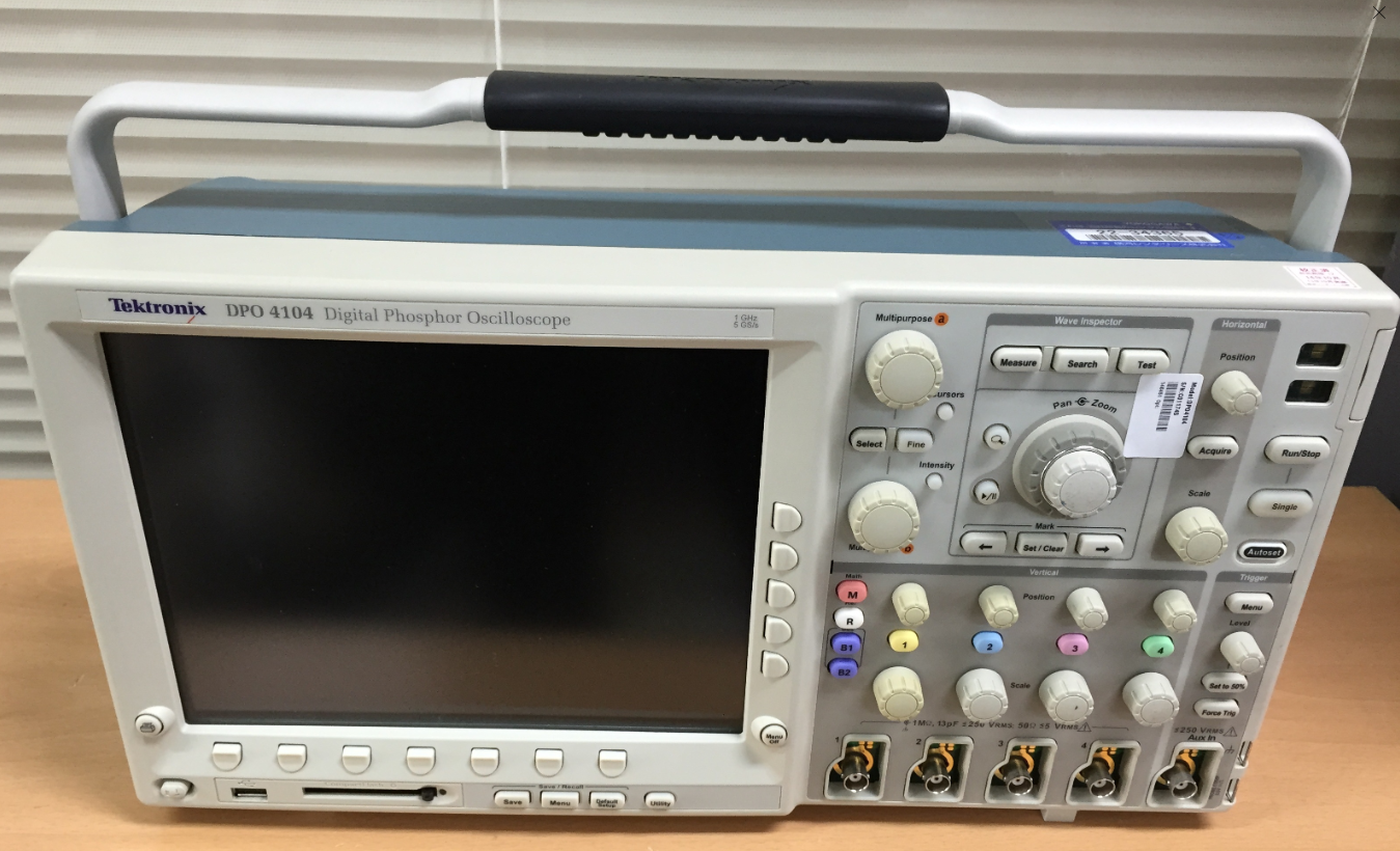 ̩ DPO4104B ӫʾ/Tektronixͼ