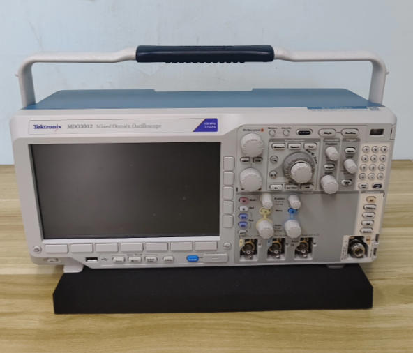 Tektronix MDO3012 �����ʾ����/Tektronix����ͼ