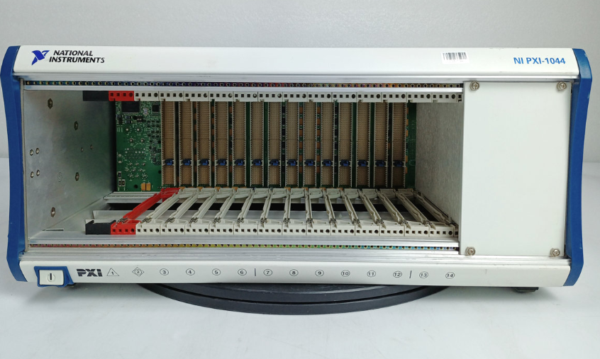 NI PXI-1044 PXI ����/NI����ͼ