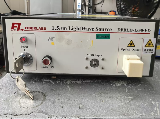 FiberLabs  DFBLD-1550-ED��������뵼�弤����/��������ͼ