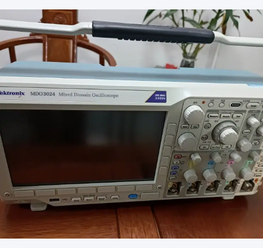 ̩��(Tektronix)MDO3024�����ʾ����/Tektronix����ͼ