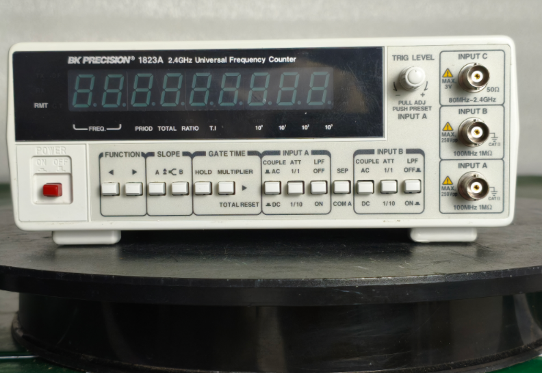 BK PRECISION 1823A ͨ����Ƶ�ʼ�����/��������ͼ