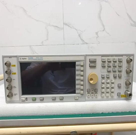 ���ۡ����� | Agilent E4438C ESG 250kHz~6GHz ʸ���źŷ�����/Agilent����ͼ