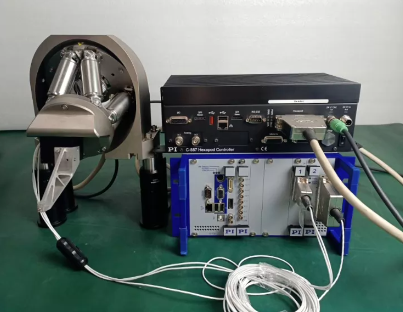 ���ۡ����� | PI (Physik Instrumente) F-712.HA1 �����ɶȵ�����˶�׼ϵͳ���оƬ�Զ����ƽ̨/��������ͼ
