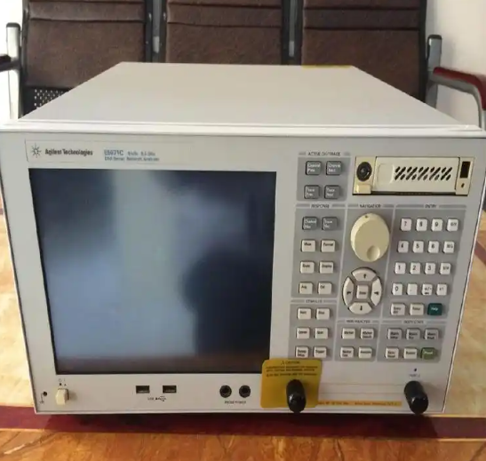 ���ۡ����ޣ��ǵ¿Ƽ� (Keysight) E5071C ʸ�����������/Keysight����ͼ