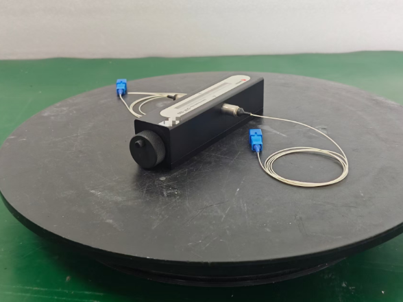 ���ۡ����ޣ�ʥ�¿� (Santec) OTF‑320‑24S1 �ֶ��ɵ����˲���/SANTEC����ͼ